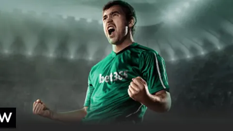 亚冬会短道速滑男子500米1／4赛程